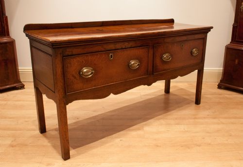 fig 3. Oak and Elm Dresser base, circa 1800