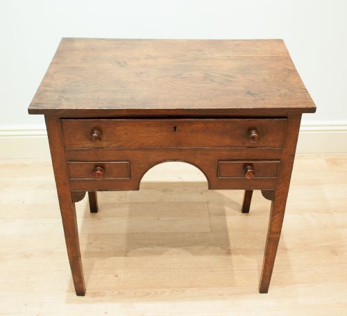 fig 1. Georgian Oak Side Table / Lowboy