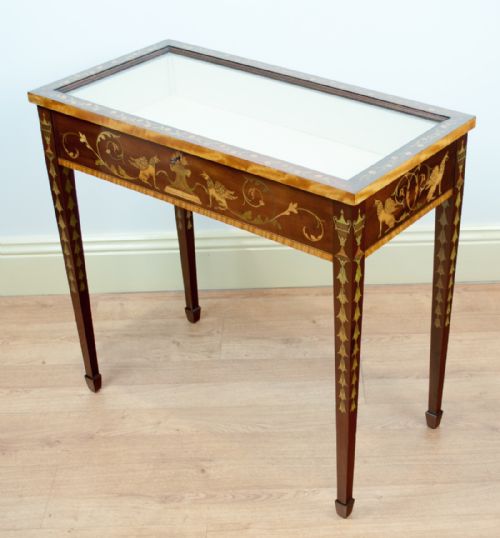 fig 3. A FINE QUALITY EDWARDIAN INLAID MAHOGANY BIJOUTERIE TABLE