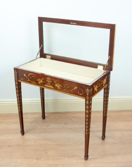 fig 4. A FINE QUALITY EDWARDIAN INLAID MAHOGANY BIJOUTERIE TABLE