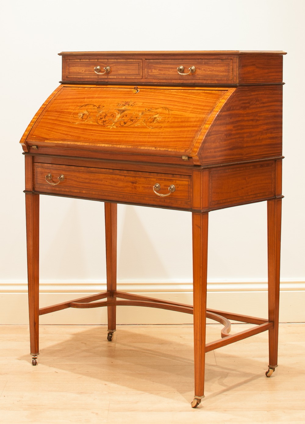 EDWARDIAN SATINWOOD DESK - BUREAU - WRITING TABLE c.1900