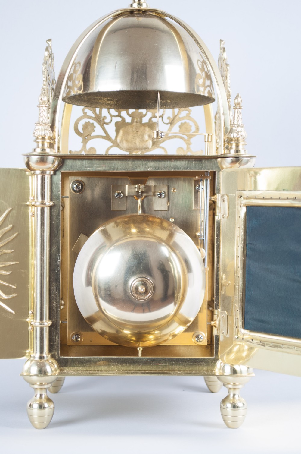 A Fine Quality Late Victorian Brass Lantern Mantel Clock View V