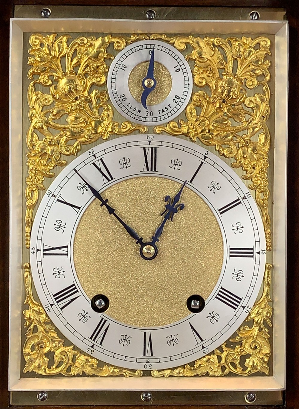 A Fine Quality Burr Walnut Bracket / Mantel Clock By Lenzkirch Circa 1903 View V