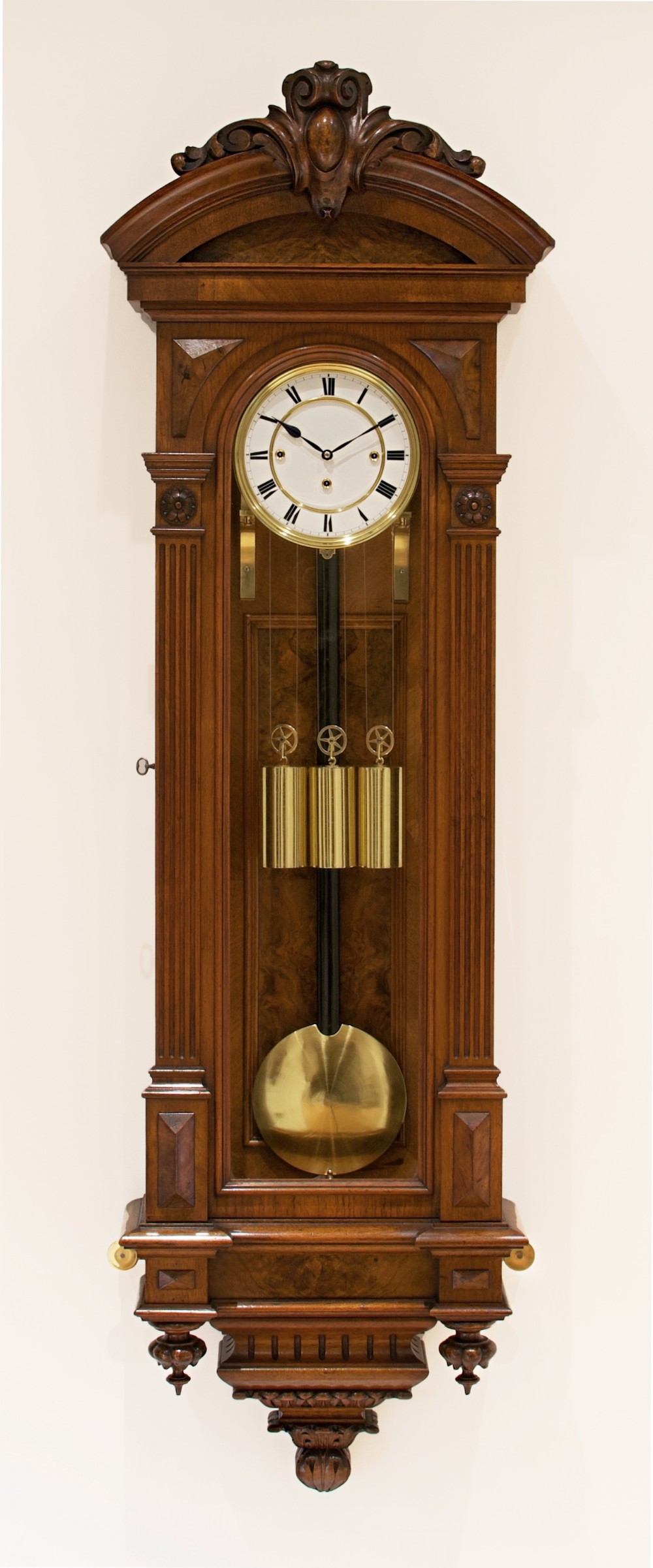 A fine quality Altdeutsch Vienna Regulator wall clock, circa 1875,