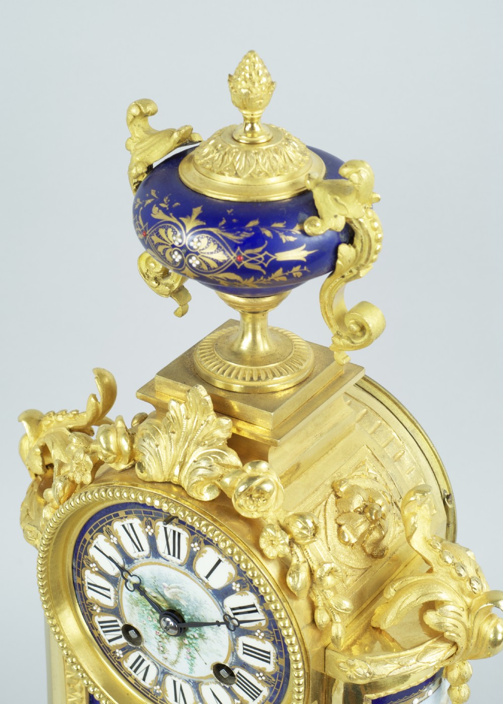 A Fine Quality Ormolu French Mantel Clock C.1880 View X