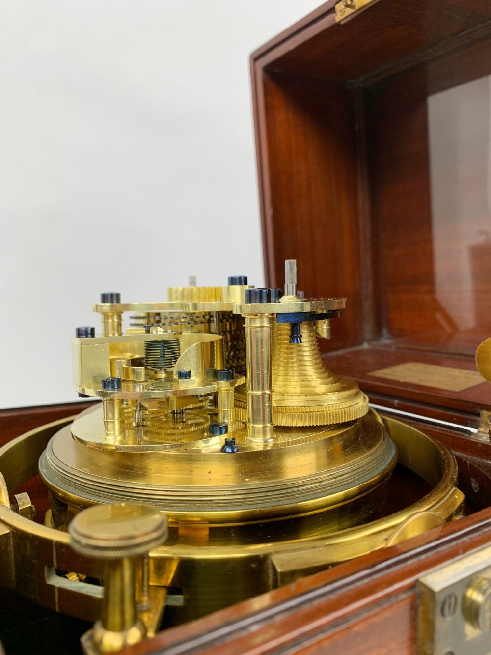 A fine quality 8 day marine chronometer by Robert Roskell, Liverpool. c.1839. View V