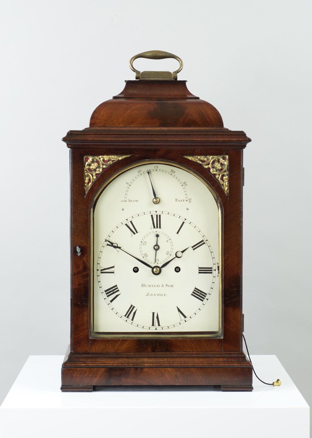 A fine quality George III flame mahogany verge bracket clock by Hunter of London.