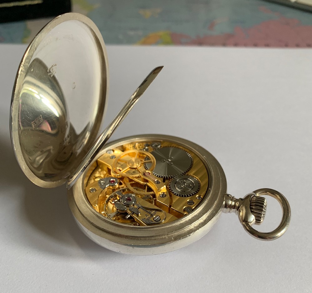 A fine quality Vacheron & Constantin Deck Watch Chronometer c.1942 View IV