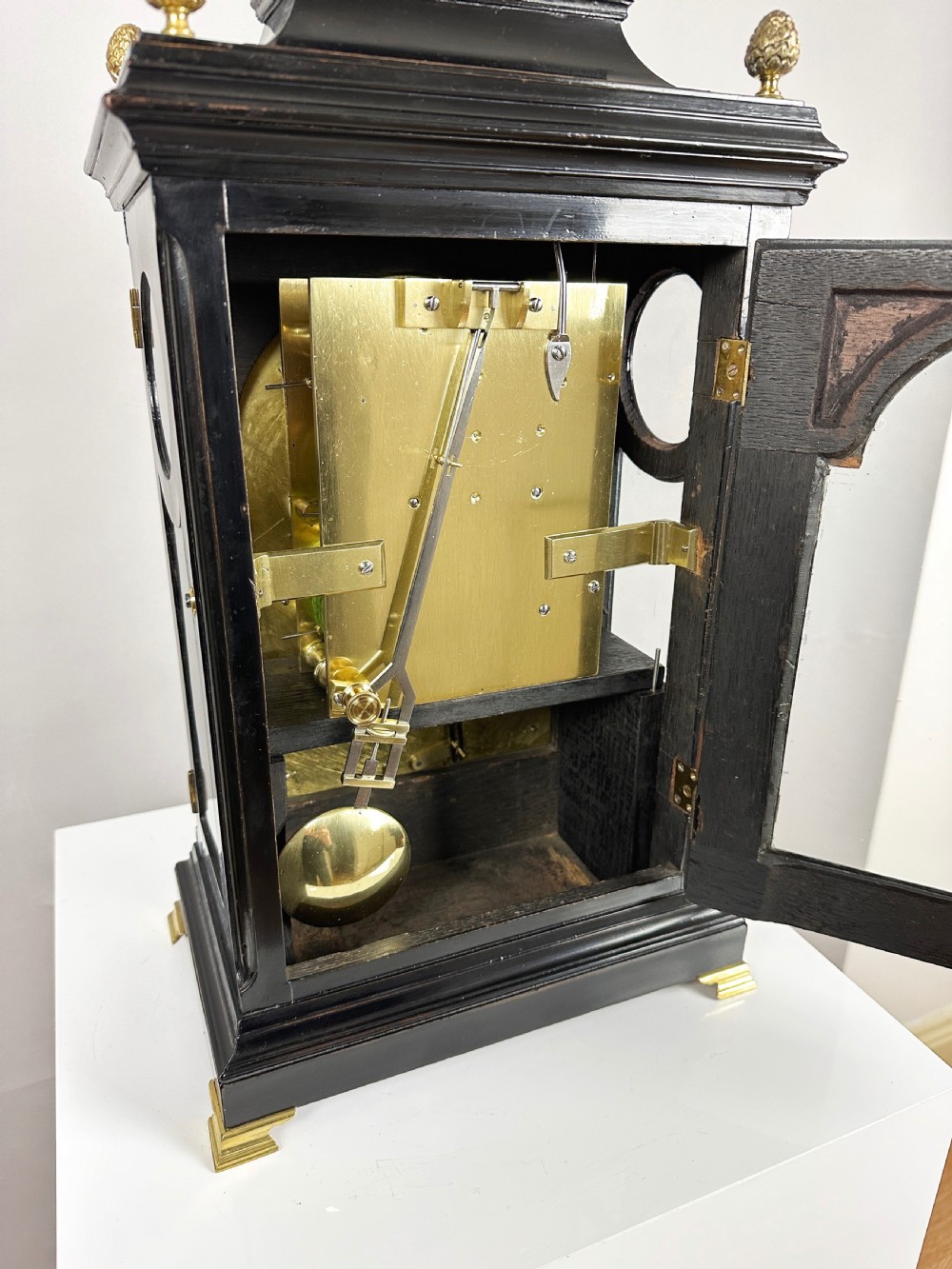 A Fine Quality Georgian Bracket / Mantel Clock By John Ross Of Inveraray. View III