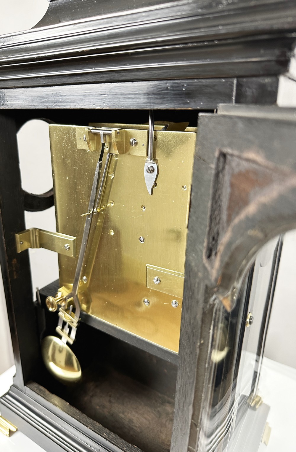 A Fine Quality Georgian Bracket / Mantel Clock By John Ross Of Inveraray. View IV