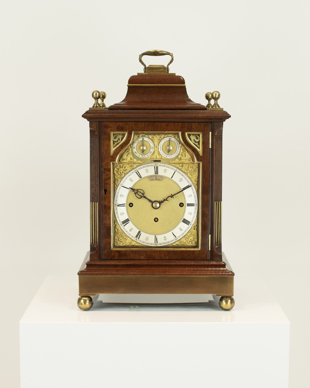 A Fine Quality Quarter Chiming Bracket / Mantel Clock, London c.1890.