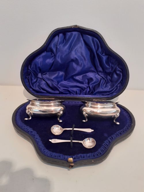 Pair of Silver Salts with Two Silver Spoons, 1901