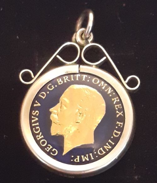 Gold Plated and Enamelled Six Pence Pendant, George V, 1935