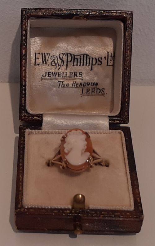 Edwardian Gold Cameo Ring