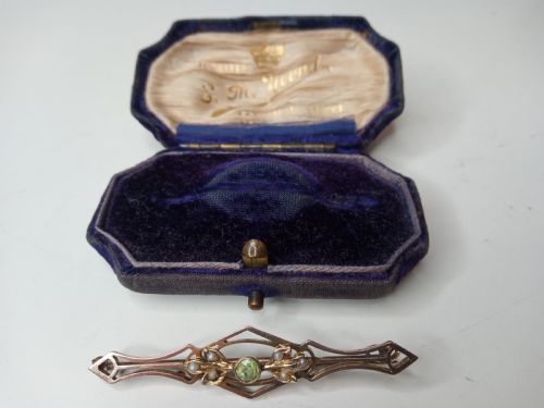 fig 1. Art Deco 9 Carat Gold Brooche