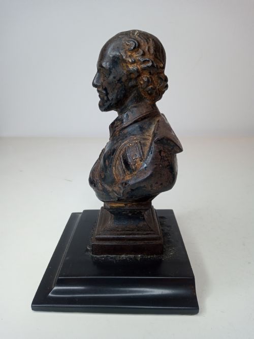 WILLIAM SHAKESPEARE BUST ON BLACK MARBLE PLINTH - ADDITIONAL PHOTO 2