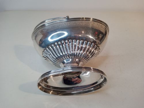 STERLING SILVER SWEET BOWL HALLMARKED 1892 - ADDITIONAL PHOTO 3
