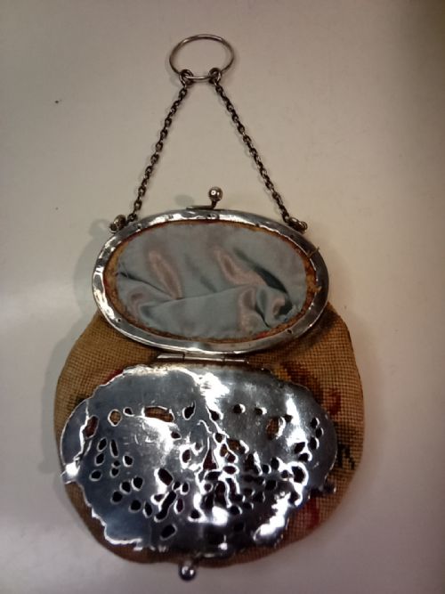 VICTORIAN STERLING SILVER 1899 'PETIT POINT' EVENING PURSE - ADDITIONAL PHOTO 4