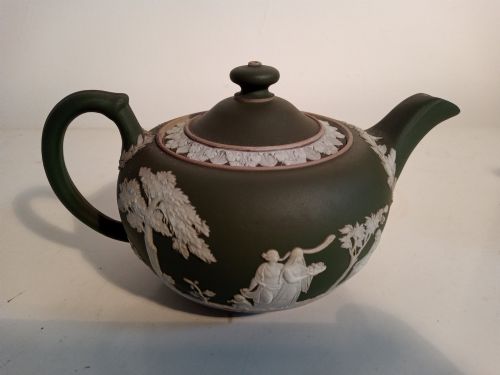 LATE 1800'S WEDGWOOD OLIVE GREEN BACHELOR TEASET - ADDITIONAL PHOTO 1