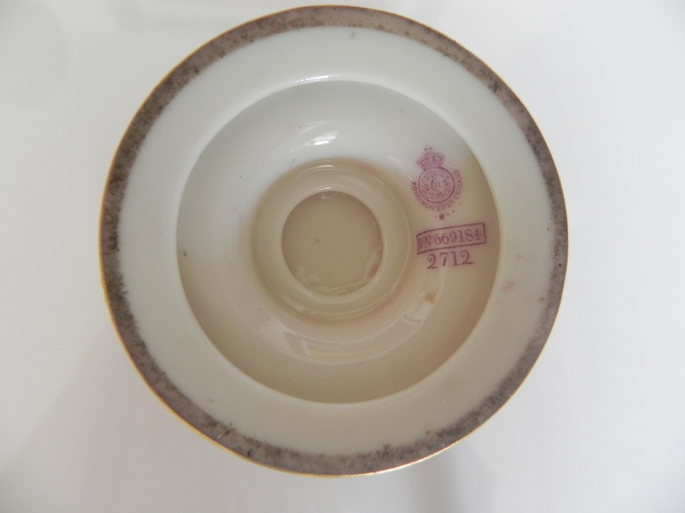 Royal Worcester 1919 WWI commemorative Urn Vase View IV