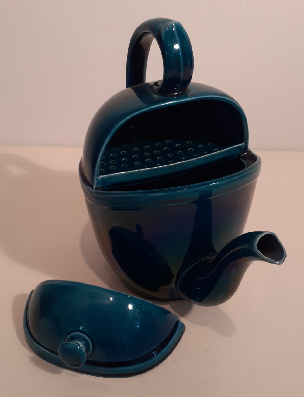 Wedgwood Teapot, SYP (Simple Yet Perfect), Pre 1919 View II