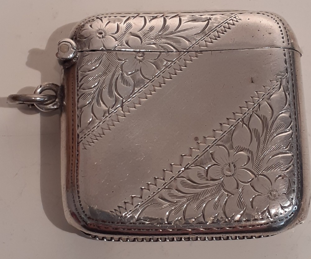 Silver Vesta Case, Hallmarked Birmingham 1913 View II