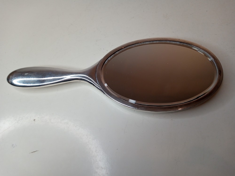 Late Art Nouveau Sterling Silver Vanity Set, 1905 View III