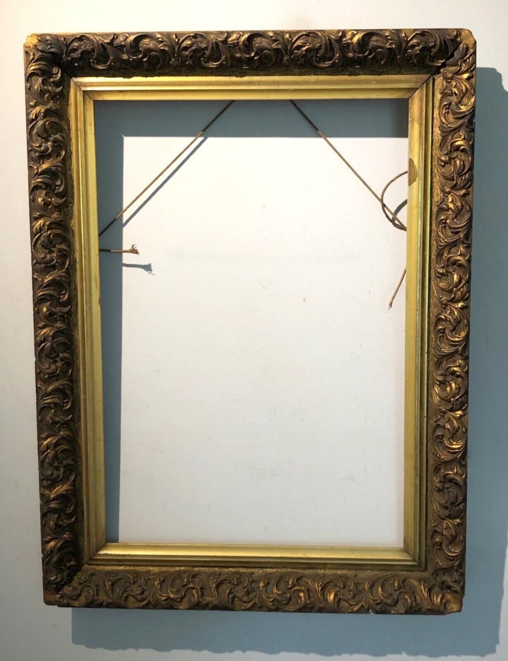 Antique ornate Gilt Wooden Picture Frame Rebate Size 41 x 59 cm ref 1087