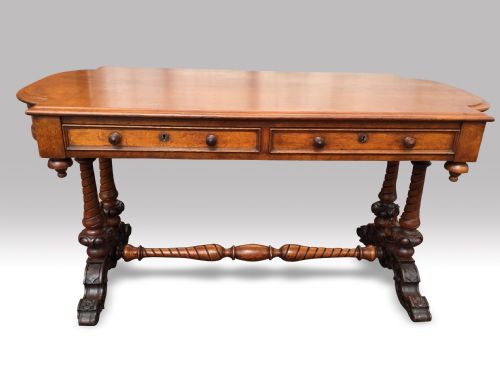 a very fine quality oak center or library table made by robert strahan co dublin - CATEGORY: ANTIQUE TABLES - DATED 1800