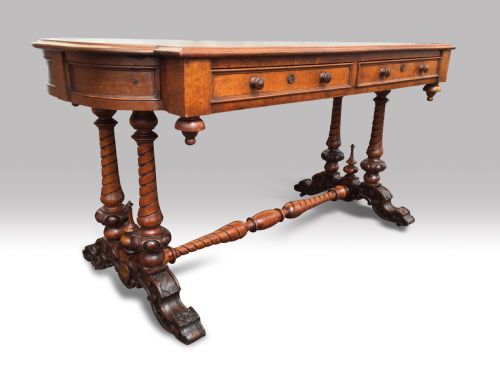 A VERY FINE QUALITY OAK CENTER OR LIBRARY TABLE MADE BY ROBERT STRAHAN CO DUBLIN - ADDITIONAL PHOTO 1