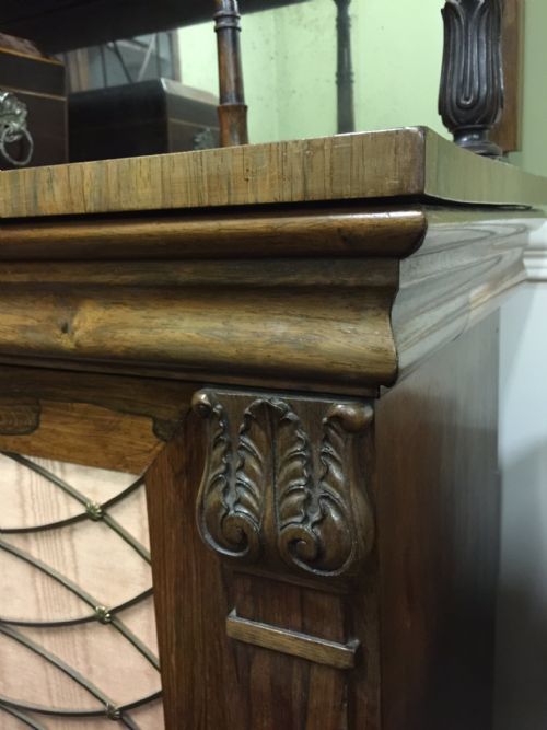 A VERY FINE QUALITY REGENCY ROSEWOOD CHIFFONIER - ADDITIONAL PHOTO 1