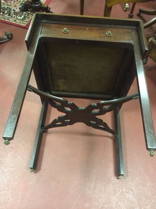 A FINE CHIPPENDALE PERIOD MAHOGANY SUPPER TABLE WITH A FITTED TOP DRAWER - ADDITIONAL PHOTO 3