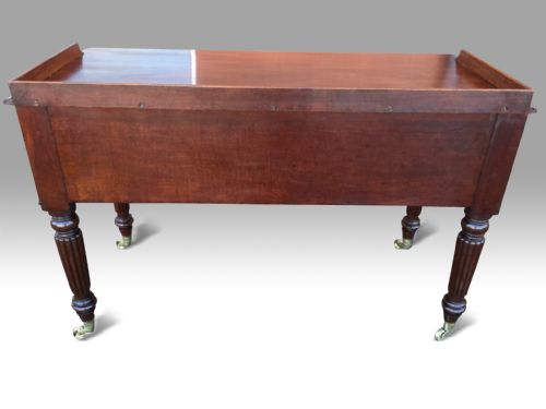MAHOGANY WRITING OR DRESSING TABLE ATTRIBUTED TO GILLOWS STAMPED BY M WILSON 68 GREAT QUEEN STREET LONDON - ADDITIONAL PHOTO 2