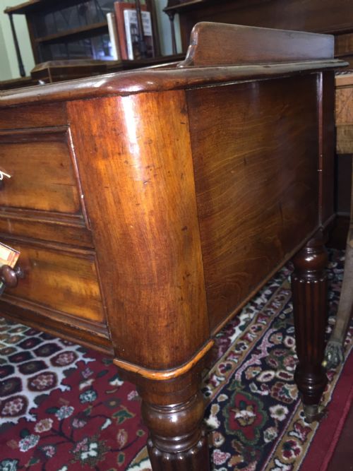 MAHOGANY WRITING OR DRESSING TABLE ATTRIBUTED TO GILLOWS STAMPED BY M WILSON 68 GREAT QUEEN STREET LONDON - ADDITIONAL PHOTO 5