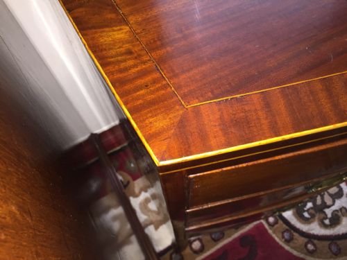 GEORGE III MAHOGANY BOWFRONT CHEST OF DRAWERS - ADDITIONAL PHOTO 3
