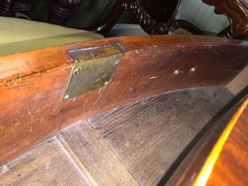 GEORGE III MAHOGANY BOWFRONT CHEST OF DRAWERS - ADDITIONAL PHOTO 5