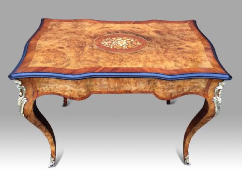 a fine mid 19th c bureau plat - CATEGORY: ANTIQUE TABLES - DATED 19TH CENTURY