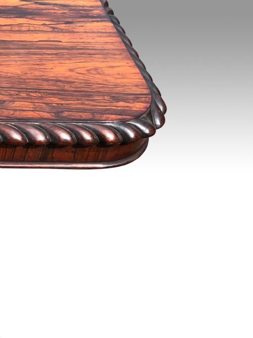 A SUPERB REGENCY ROSEWOOD OCCASIONAL TABLE IN THE MANNER OF GILLOWS - ADDITIONAL PHOTO 3