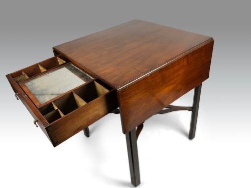 A FINE CHIPPENDALE PERIOD MAHOGANY SUPPER TABLE WITH A FITTED TOP DRAWER - ADDITIONAL PHOTO 6
