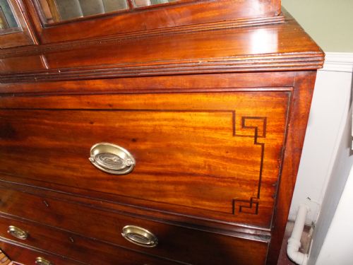 A FINE REGENCY MAHOGANY EBONY INLAID SECRETAIRE BOOKCASE - ADDITIONAL PHOTO 4