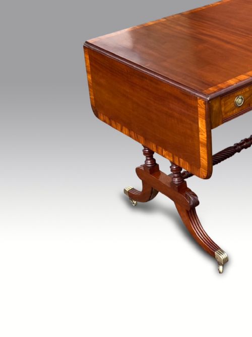 A FINE IRISH REGENCY MAHOGANY SOFA TABLE - ADDITIONAL PHOTO 6