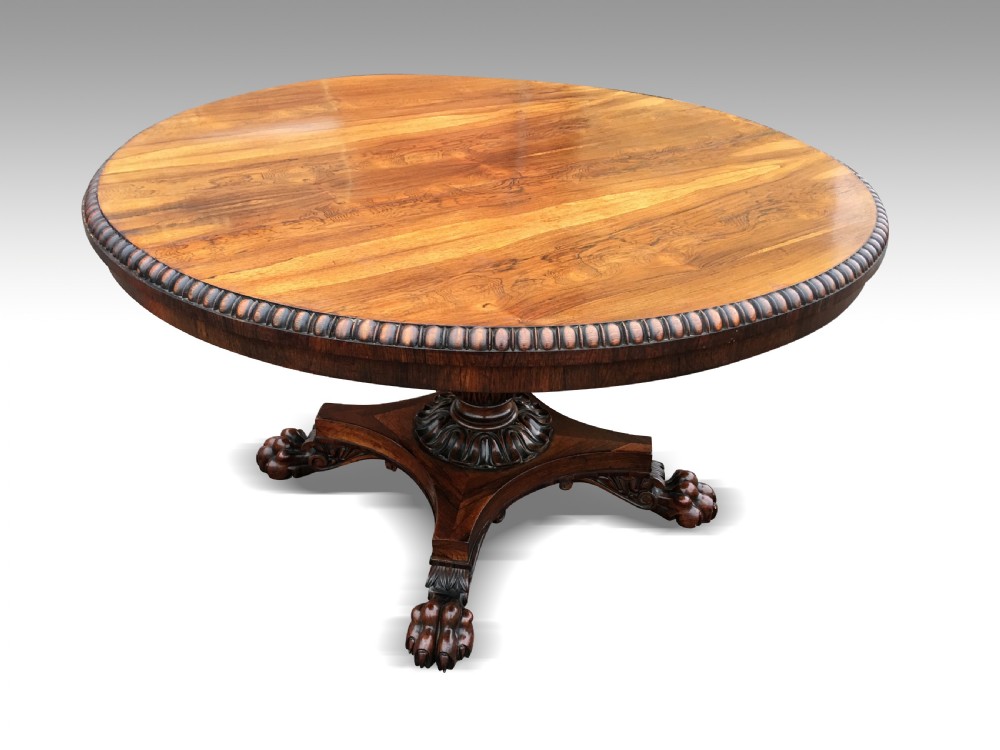 AN EXQUISITE REGENCY ROSEWOOD CENTRE TABLE IN THE MANNER OFF TROTTERS EDINDURGH.