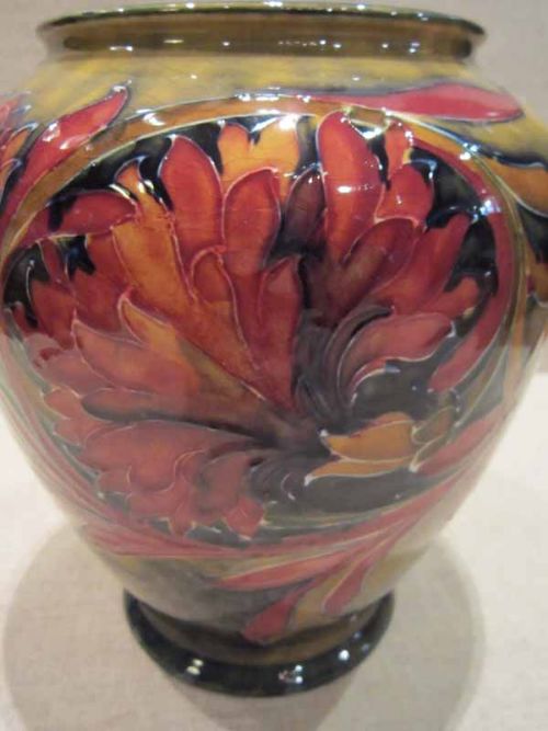 fig 1. SUPERB EARLY MOORCROFT CHRYSANTHEMUM VASE