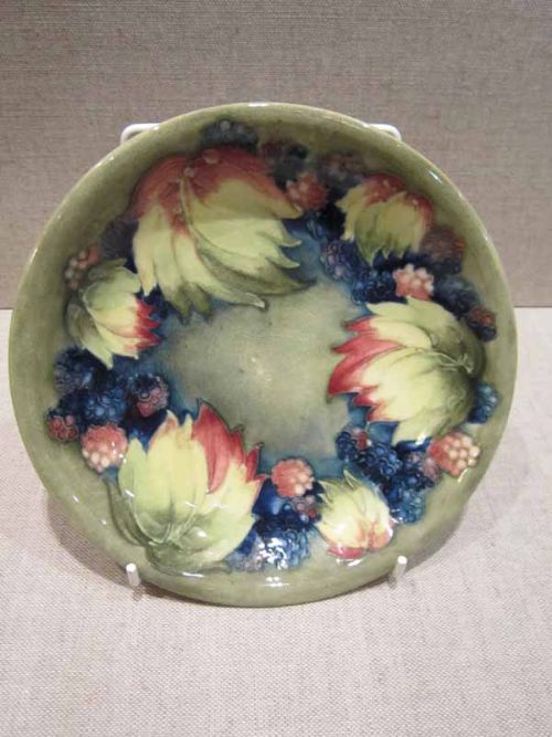 Moorcroft Leaf & Blackberries Plate
