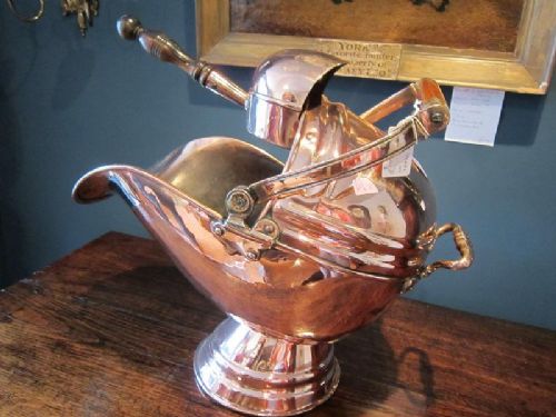 Superb Victorian Copper Scuttle