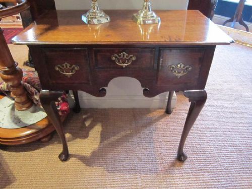 Quality Mid Georgian Oak Lowboy