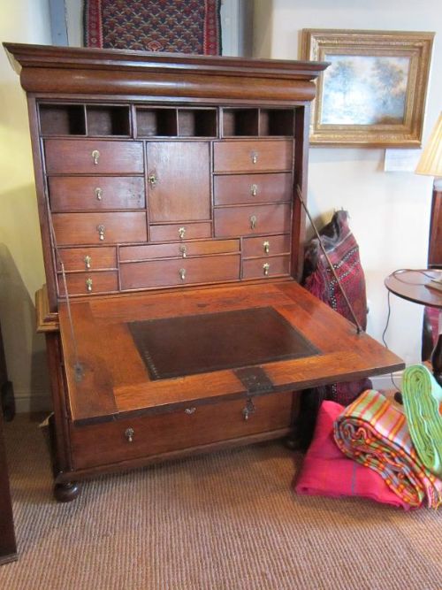 Fine Early Georgian Oak Escretoire