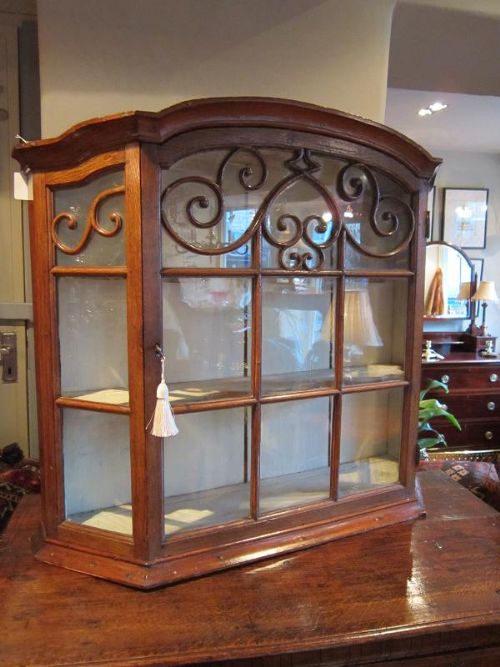 Fine Late Georgian Wall Cabinet