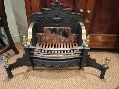 Quality Victorian Cast Iron Fire Grate