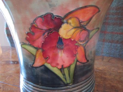 fig 1. RARE MOORCROFT FLAMBE TABLE CENTRE PIECE